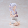 Figurine Frieren Relax Time 13 cm vue de profil droit